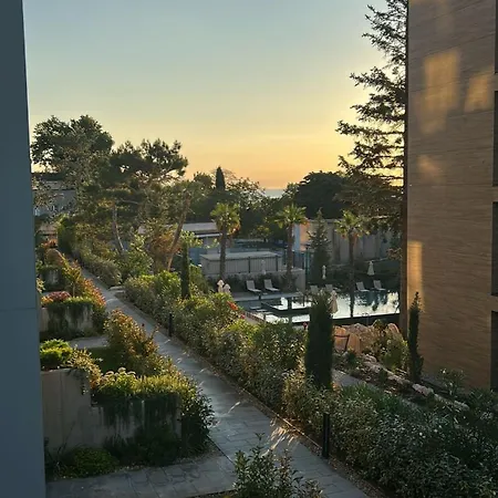 Azur Panorama - Town House 6 Apartment *