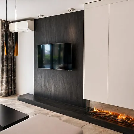 Апартамент Azur Panorama - Town House 6 Св. Св. Константин и Елена