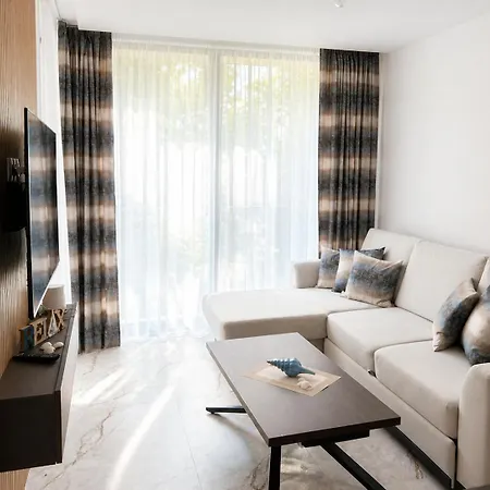 Azur Panorama - Town House 6 Апартамент *